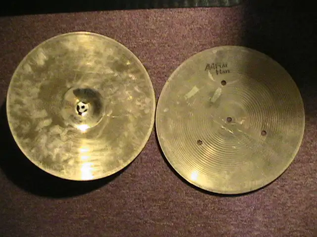 RARE~SABIAN "AA" ~14 "FLAT HATS" NO ISSUES GREAT SOUND! in Drums & Percussion in Windsor Region - Image 4