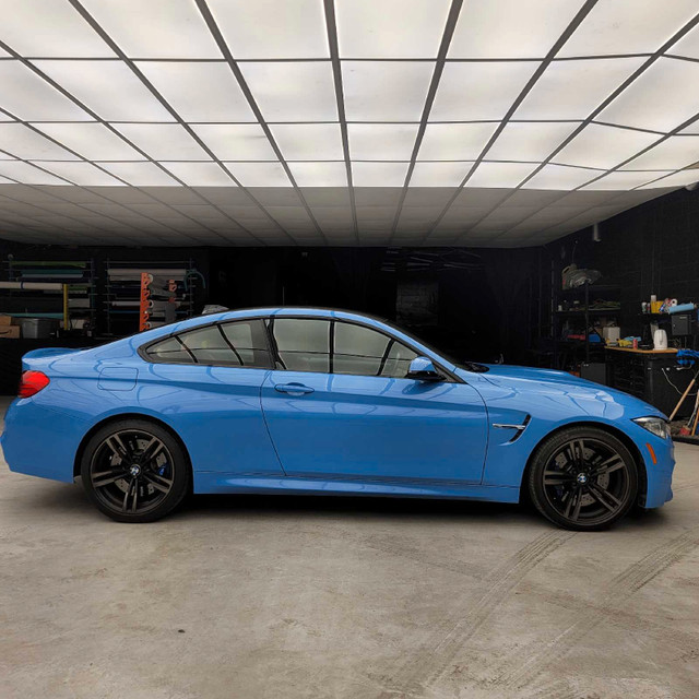 2017 bmw m4 6 speed manual yas marina blue on red no accidents  in Cars & Trucks in City of Toronto - Image 2
