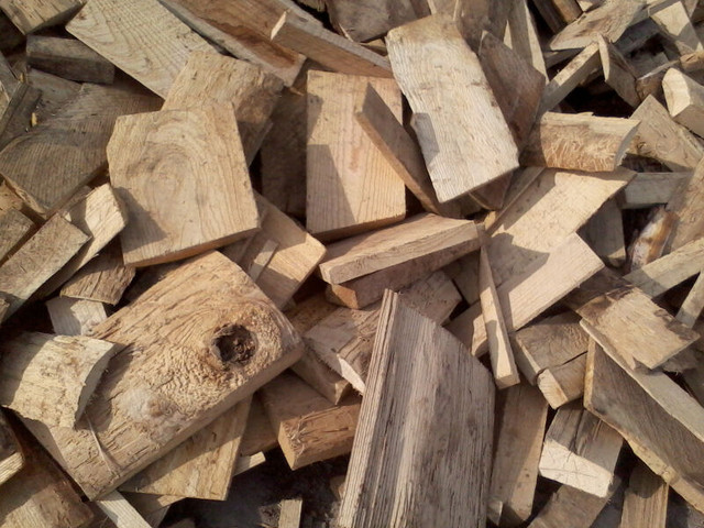 firewood: hardwood slabwood in Fireplace & Firewood in Grand Bend - Image 3