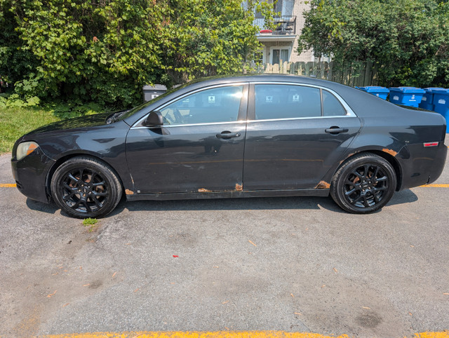 Chevrolet Malibu 2010 dans Autos et camions  à Laval/Rive Nord - Image 3