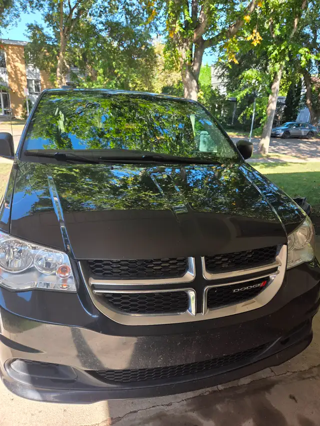 Dodge Grand Caravan557469144061716484