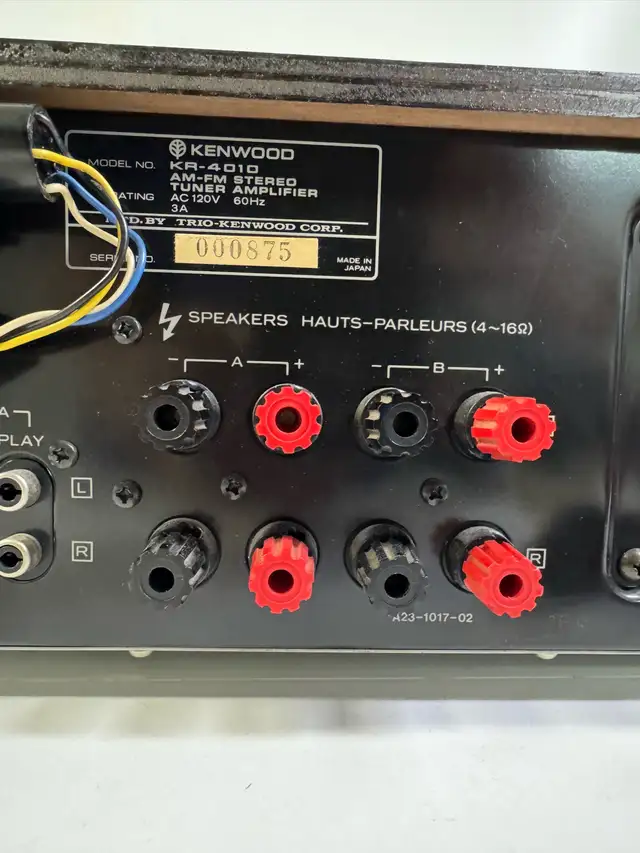 Vintage Kenwood KR-4010 AM/FM Stereo Receiver Wooden Case  in Stereo Systems & Home Theatre in City of Toronto - Image 8