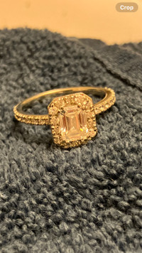 Engagement ring for sale!!