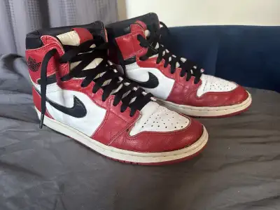 1994 Air Jordan 1 Chicago Retro Size 9.5 (First Retros ever), View more