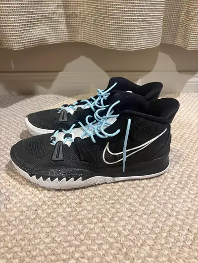 -Worn few times indoor only -Size 11.5 Mens US -Swapped black laces for baby blue -Small stain on to...