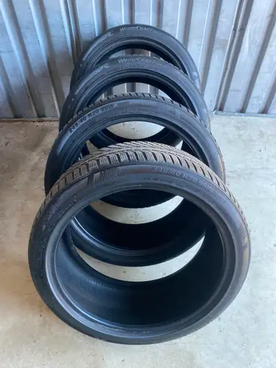 4x Pneus Hiver Kumho WINTERCRAFT WP72 - 245/40R20 99W XL **Volvo EV / Polestar 2 Marque - Kumho Mode...