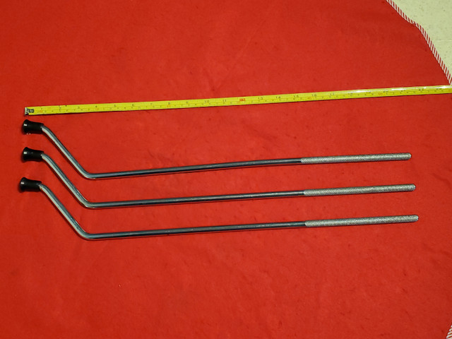 3 Vintage 1970's LUDWIG Floor Tom Drum Legs - Gorgeous 3 PC Set in Drums & Percussion in London - Image 3