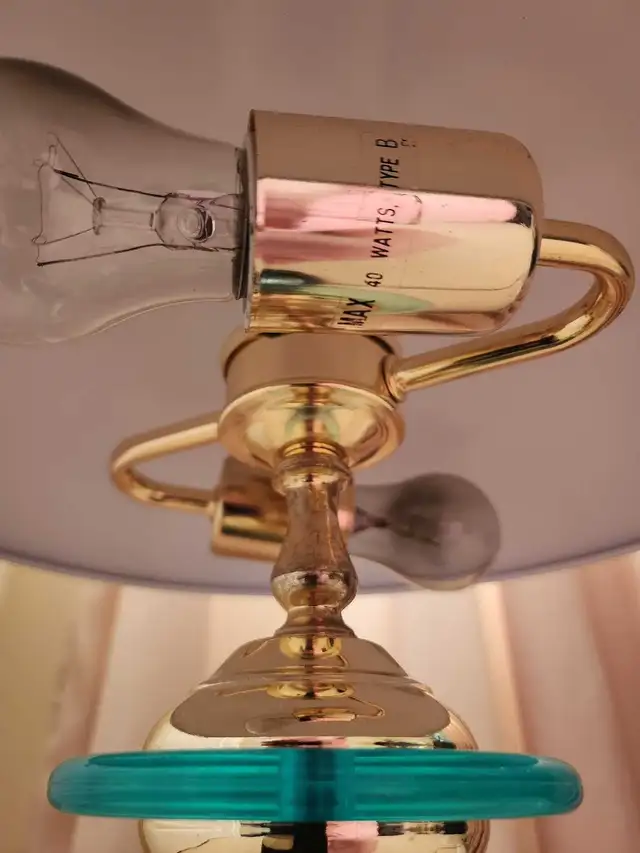 VINTAGE MUSHROOM SAUCE UFO BANKER DESK LAMP in Indoor Lighting & Fans in City of Toronto - Image 6