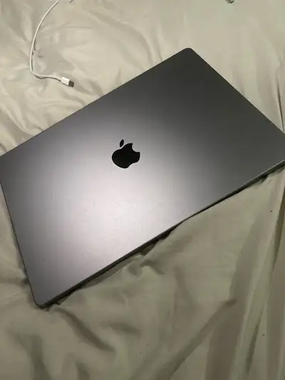 Macbook Pro M1, View more
