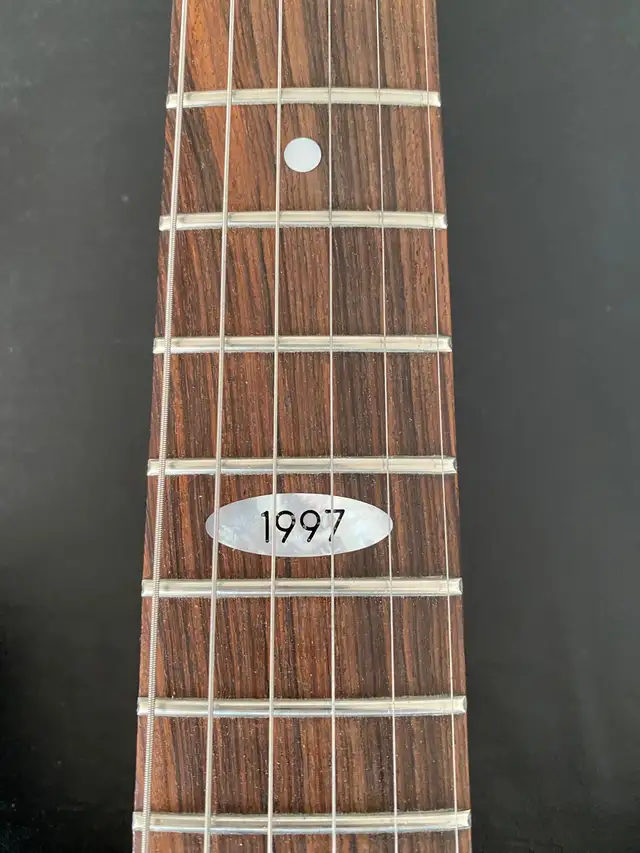 1997 Fender Stratocaster - Collector Edition in Guitars in Calgary - Image 7
