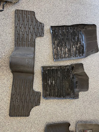 Grand Cherokee factory Rubber mats  