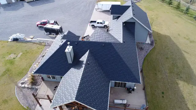 Roofing, siding, decks, framing441533253162772480
