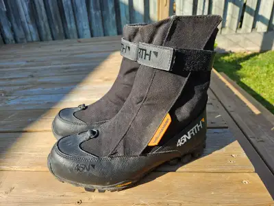 Winter cycling shoes - North 45 Wolvhammer, View more