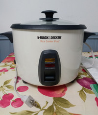 Almost New Black & Decker Rice Cooker 16-cup