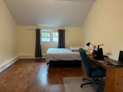 VERY SPACIOUS FURNISHED SUITE in 4 bedroom, 2 bath flat HFX WEST