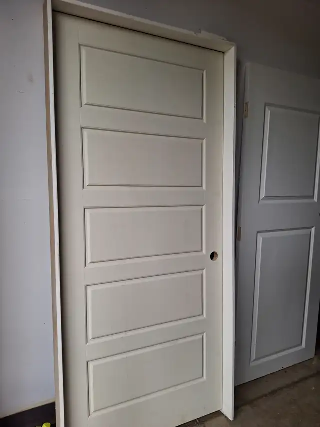 Interior doors in Windows, Doors & Trim in Strathcona County - Image 4