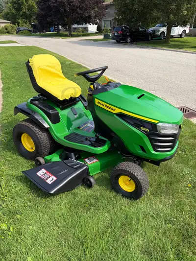 John Deere S160, View more