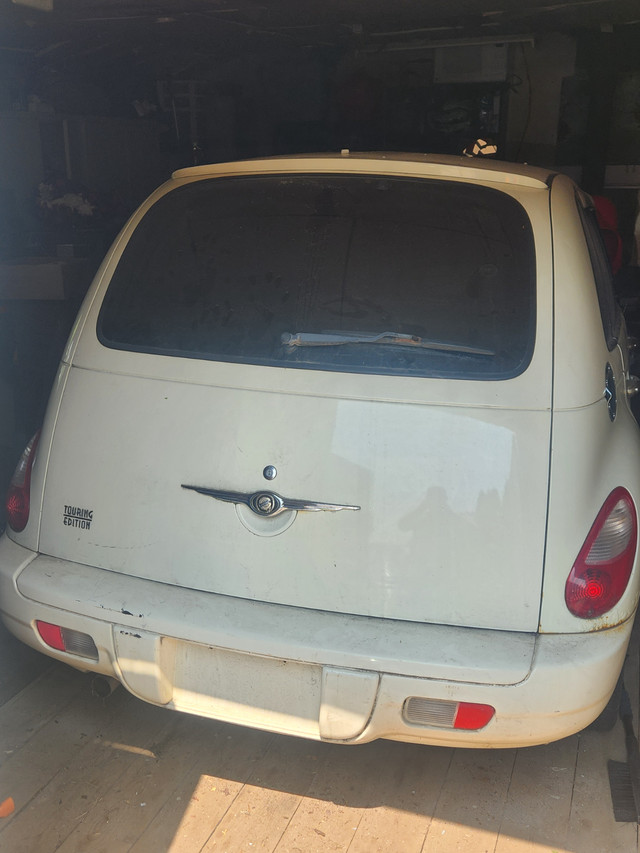 PT CRUISER. Low mileage! As is. Minor repair. Runs great in Cars & Trucks in North Bay - Image 3