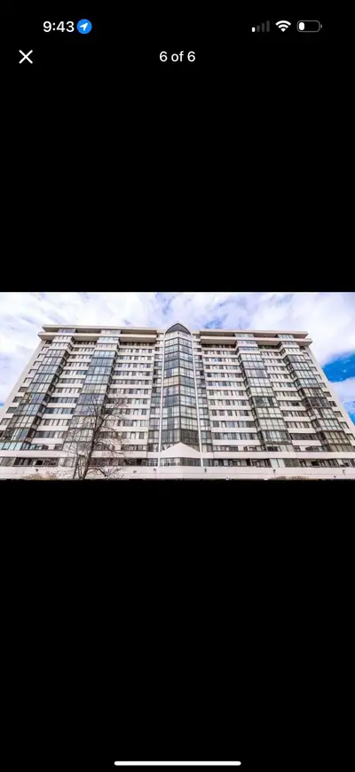 furnished room available for girls in Etobicoke