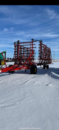 Bourgault xr770 harrows 