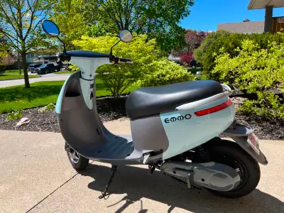 Selling a very gently used Emmo Hivee 2025. Was bought last year and was only used for one summer. I...