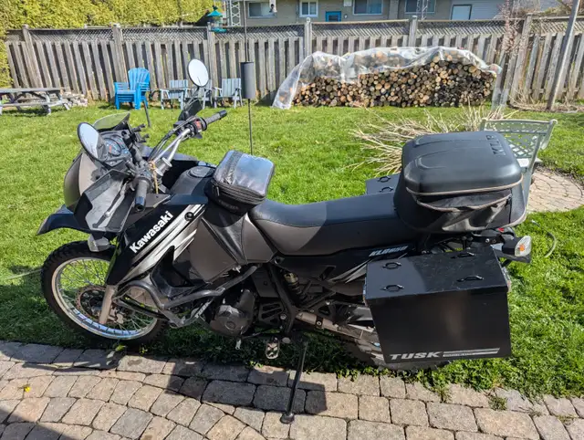 2011 Kawasaki KLR650, many extras in Touring in Ottawa - Image 3