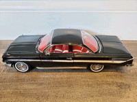 SOLD 1:18 Diecast Sun Star 1961 Chevrolet Impala SS 409 Black NB