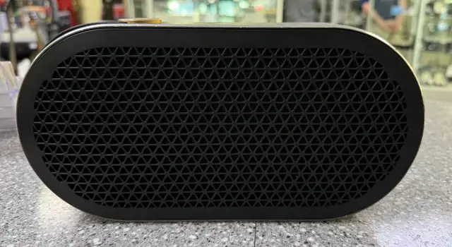 Dali Katch G2 B/T Speaker in Speakers in Oshawa / Durham Region - Image 4