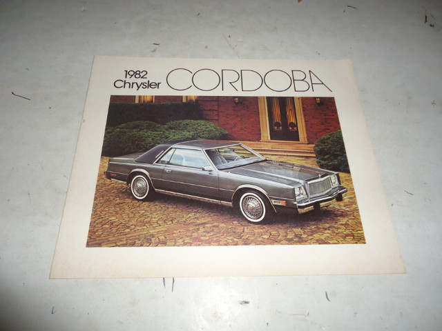 1982 CHRYSLER CORDOBA DEALER SALES BROCHURE. CAN MAIL in Arts & Collectibles in Belleville