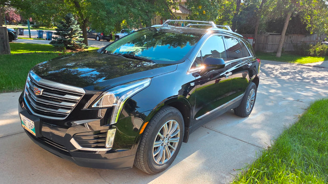 2017 Cadillac XT5 Luxury AWD, Heated Steering and Seats in Cars & Trucks in Winnipeg - Image 2