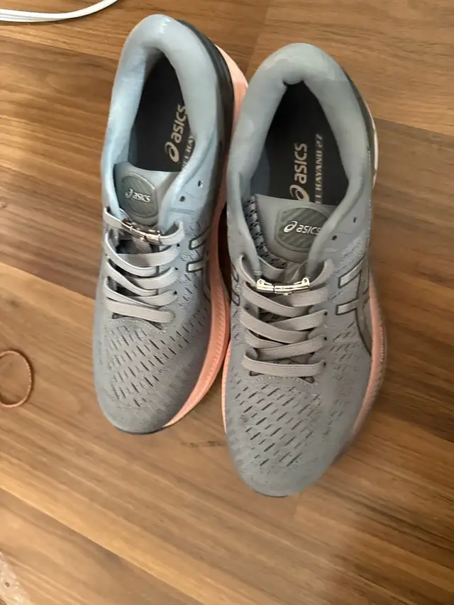 Asics Gel Kayano 27 in Men's Shoes in City of Toronto - Image 3