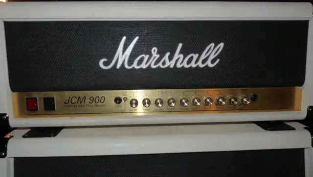 Marshall JCM 900 with 1960 4x12 Marshall cab in Amps & Pedals in Mississauga / Peel Region - Image 3