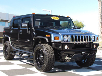 LOOKING TO BUY 2008 or 2009 HUMMER H2 SUV SUT