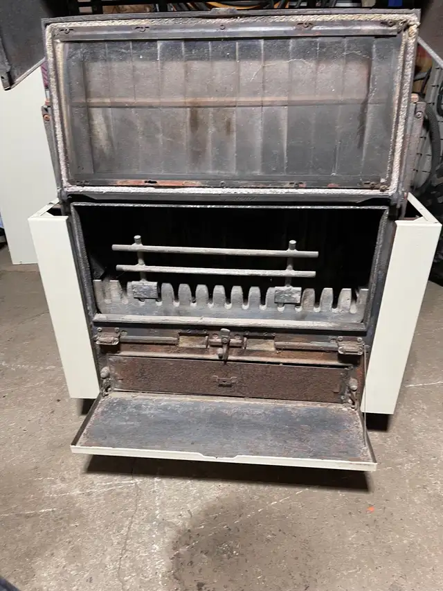 Poêle à bois  ou foyer in Fireplace & Firewood in Lanaudière - Image 6