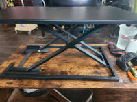 Sit to stand desk riser
