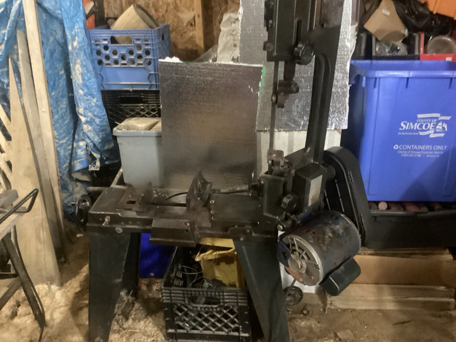 Automatic band saw    $475  in Power Tools in Cape Breton - Image 2