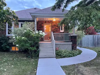 3 Bedroom, 1 Bath- Female Only Queen's University Student House