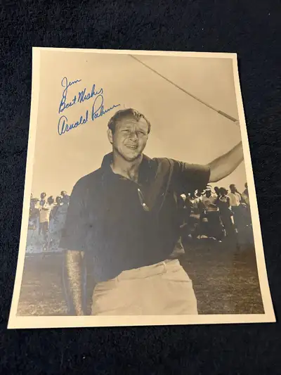 Arnold Palmer autographed photo. Very good condition. $50