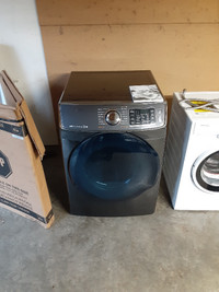 Dryer Samsung Steam Energy Star 27" Stackable delivery available