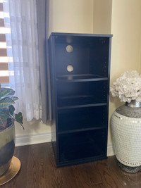 Wooden bookshelf for sale !! Great condition 