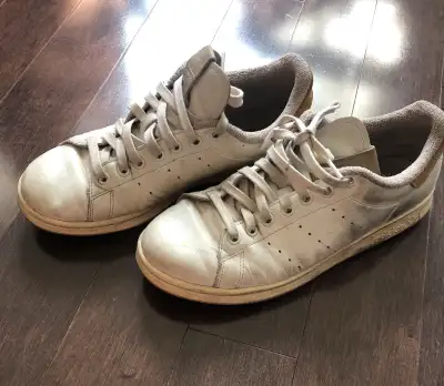 Adidas Stan Smith pour hommes. Pointure 7.5 // Men’s Adidas Stan Smith. Size 7.5