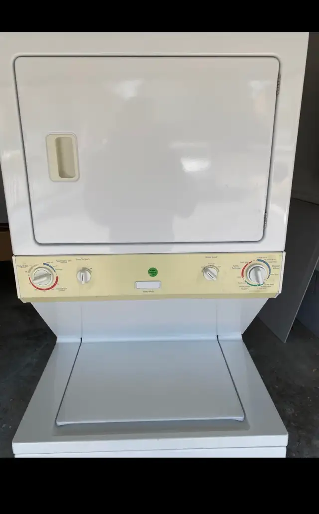 Stacked Washer/Dryer in Washers & Dryers in Markham / York Region - Image 3