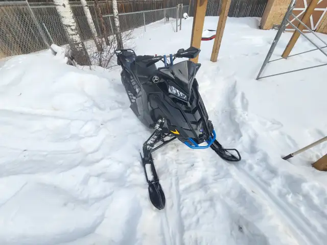 2019 Polaris Switchback Assault 800