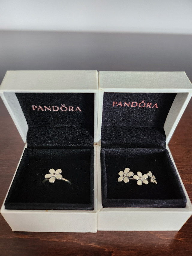 Pandora - Daisy Rings / Bagues marguerites in Jewellery & Watches in Gatineau