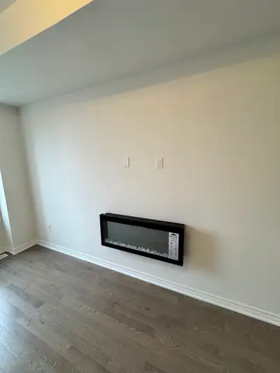 BRAND NEW LUXURY and Large two storey 1700 SQFT FREEHOLD TOWNHOME – EXPECTING MULTIPLE OFFERS BY FIE...