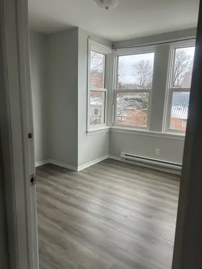 3 Bedroom second floor apartment downtown Truro. Laundry facilities in building Power separate If ad...