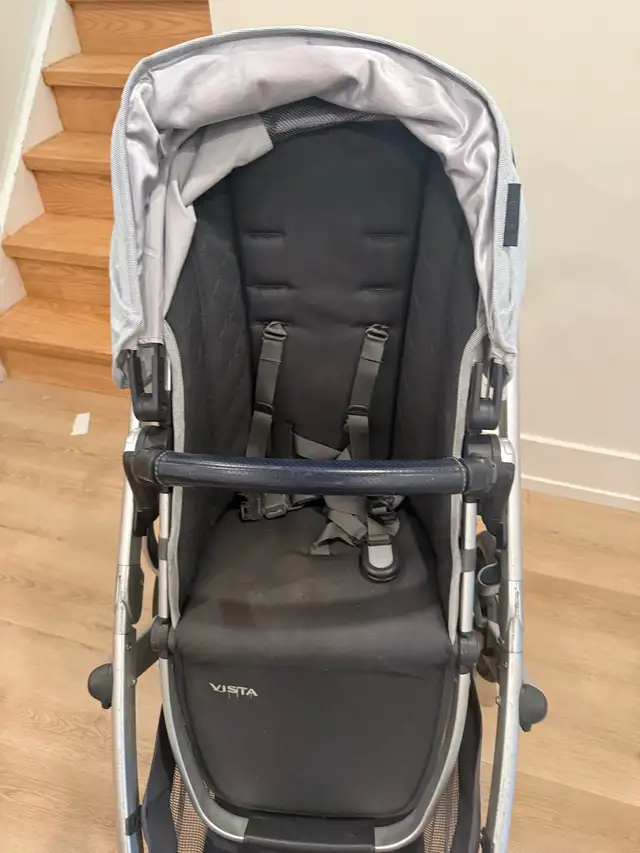 Uppa Baby Vista for sale in Strollers, Carriers & Car Seats in Guelph - Image 4