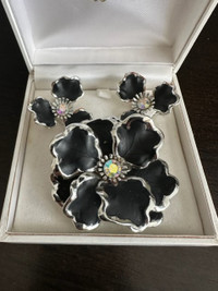 Vintage Flower Brooch and Clips