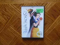 Snow White & The  Seven Dwarfs (2017)  Signature Ed   DVD