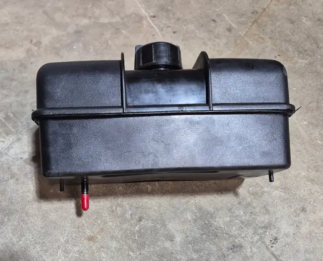 FUEL TANK for TECUMSEH ENGINE in Snowblowers in Kitchener / Waterloo - Image 3